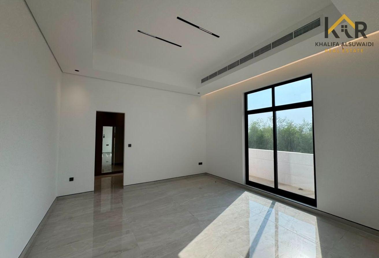 Ultra Luxury | Private Elevator | Brand New photo 9
