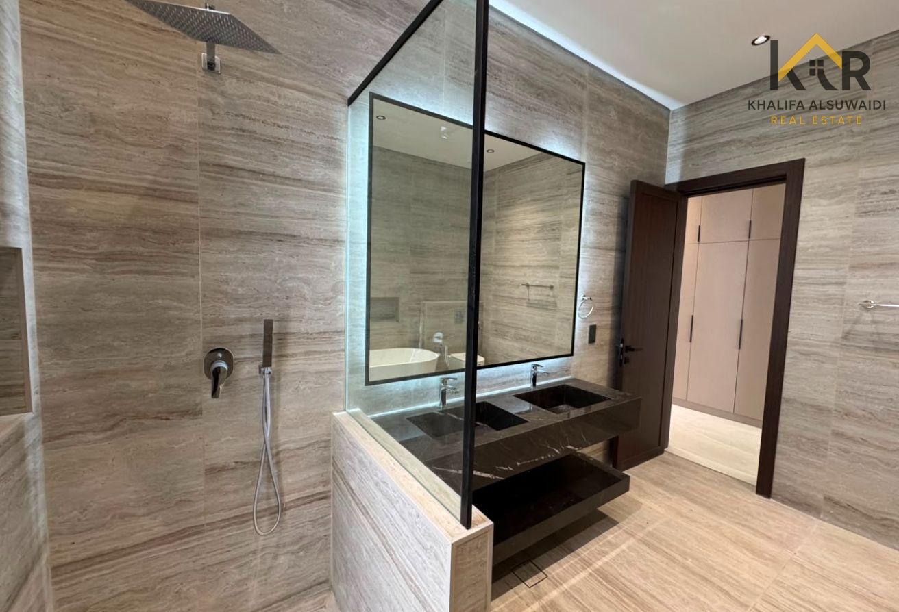 Ultra Luxury | Private Elevator | Brand New photo 26