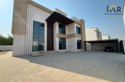 Villa - 5 Bedrooms - 7 Bathrooms for rent in Nad Al Sheba Villas - Nad Al Sheba 3 - Nad Al Sheba - Dubai