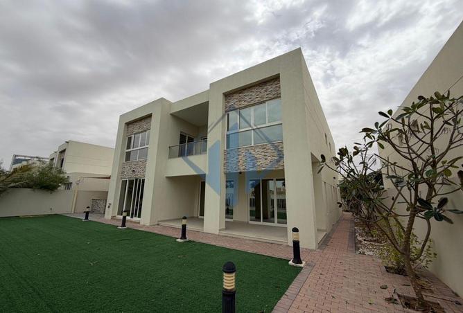 76598388 - Property Main Image