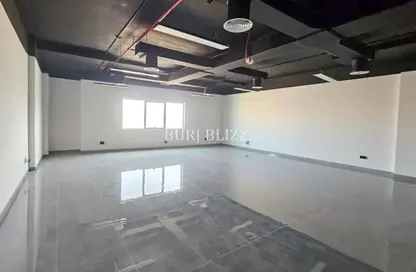 متجر - استوديو للايجار في مجمع شون للأعمال - مجمع دبي للاستثمار - دبي