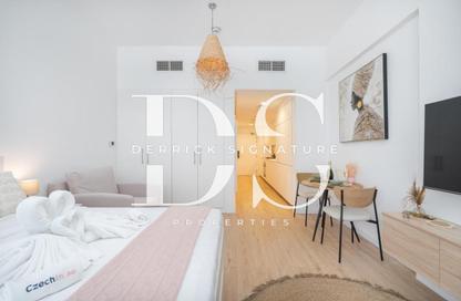 Apartment - Studio - 1 Bathroom for rent in Golf Vista 2 - Golf Vista - Golf Town - Damac Hills - Dubai