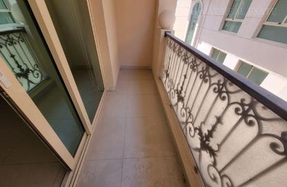 Apartment - 3 Bedrooms - 3 Bathrooms for rent in Muwaileh 29 Building - Muwaileh - Sharjah