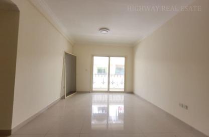 Apartment - 3 Bedrooms - 3 Bathrooms for rent in Muwaileh 29 Building - Muwaileh - Sharjah