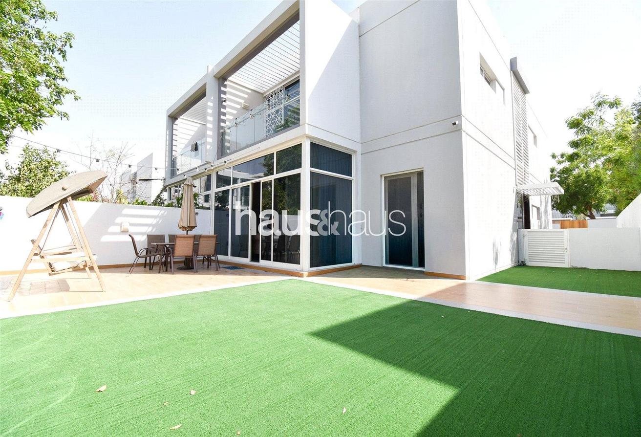 Fully Upgraded | Park Backing | Jacuzzi photo 6