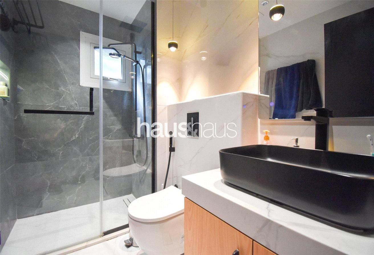 Fully Upgraded | Park Backing | Jacuzzi photo 20