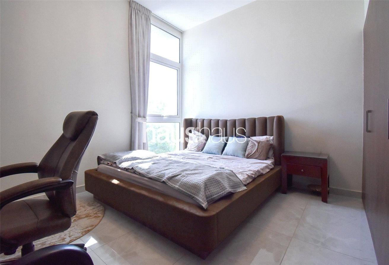 Fully Upgraded | Park Backing | Jacuzzi photo 12