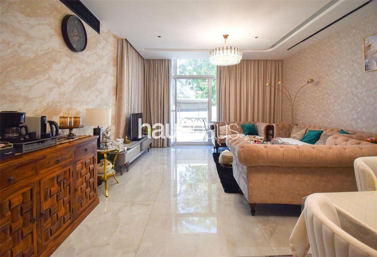 Fully Upgraded | Park Backing | Jacuzzi photo 5