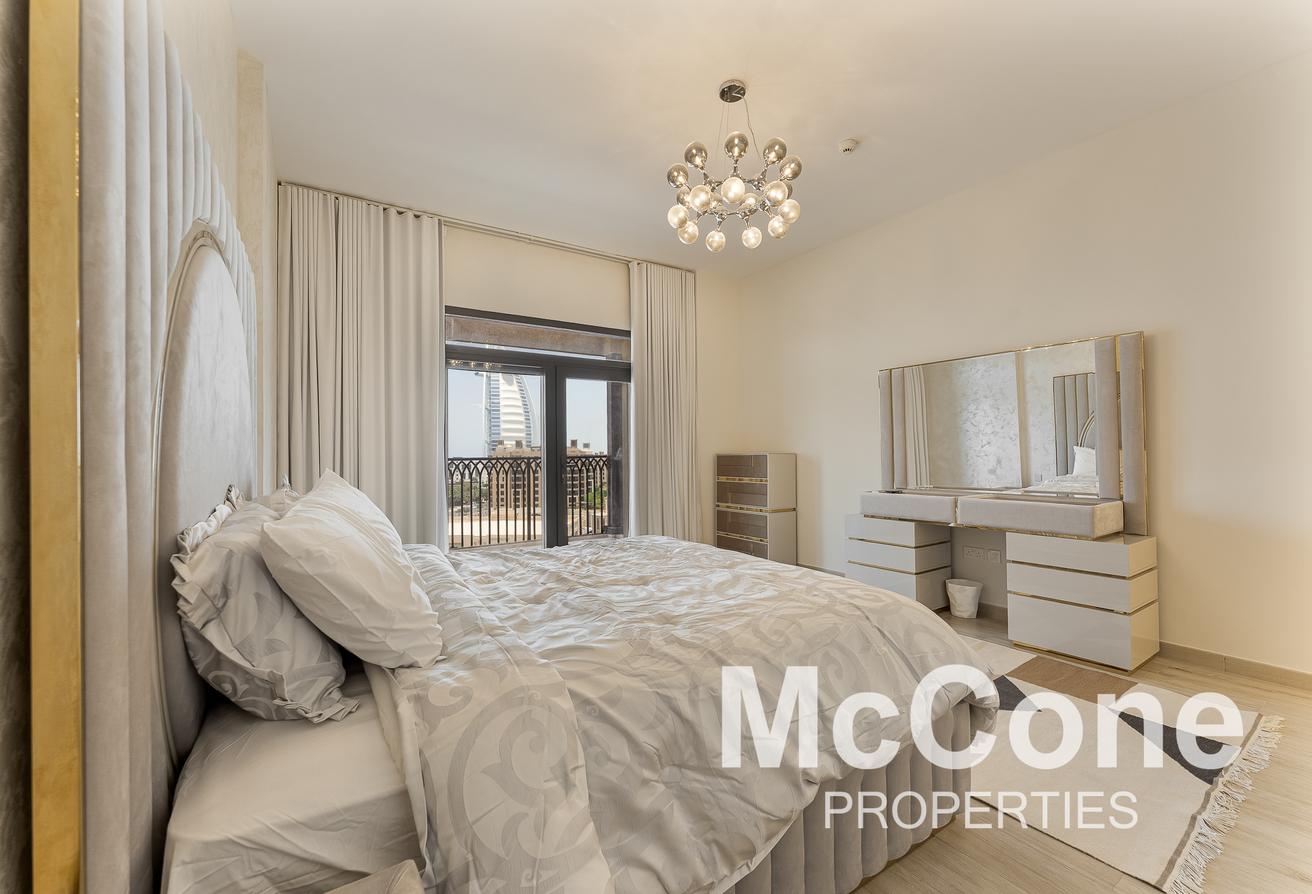 Premium Penthouse | Burj View | Luxury Furniture photo 20