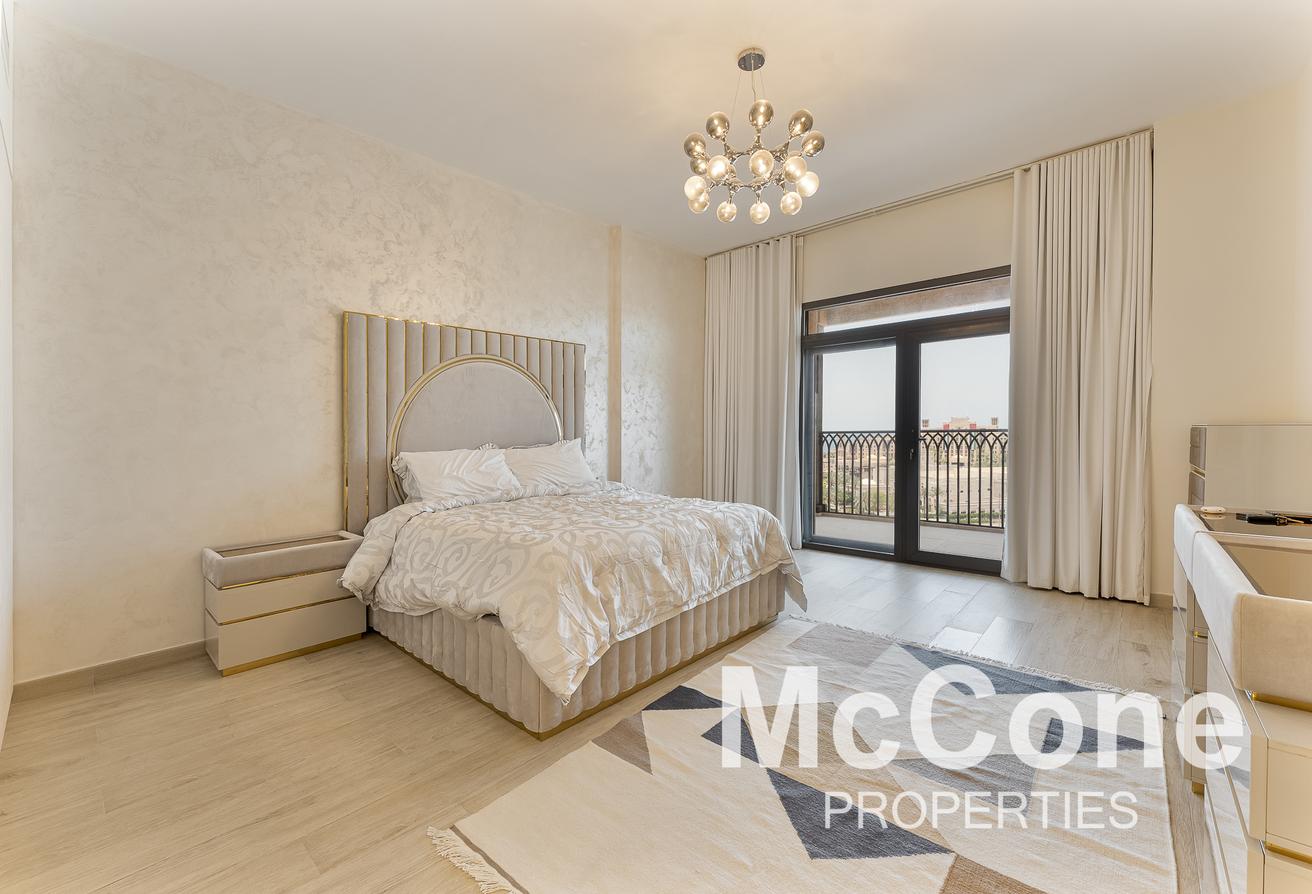 Premium Penthouse | Burj View | Luxury Furniture photo 19