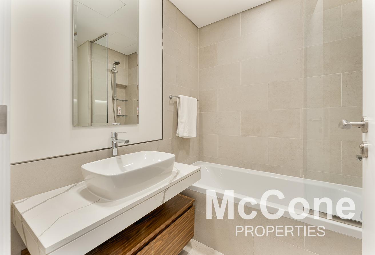 Premium Penthouse | Burj View | Luxury Furniture photo 13