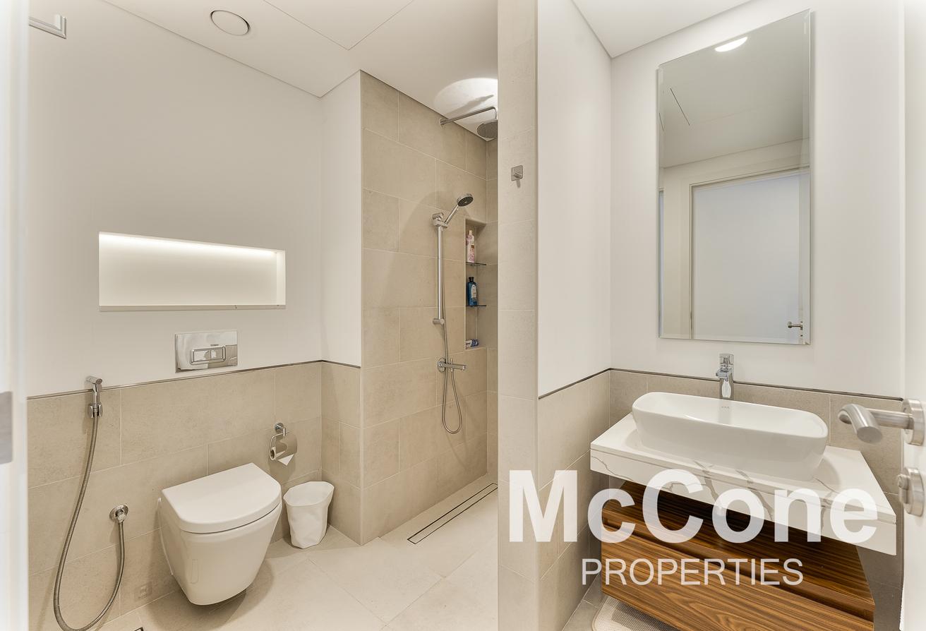 Premium Penthouse | Burj View | Luxury Furniture photo 18