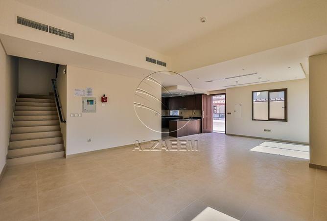 92273873 - Property Image 2