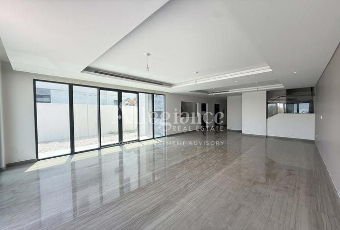 Corner 6BR + Maid | Full Golf View | G+2