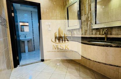 Villa - 6 Bedrooms - 6 Bathrooms for rent in Al Quoz 2 - Al Quoz - Dubai