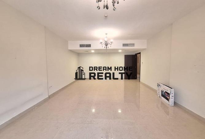 136542947 - Property Main Image