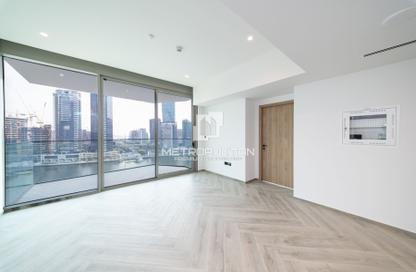 Apartment - 2 - 2 for rent in Peninsula Three - Peninsula - Business Bay - Dubai