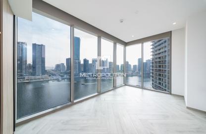 Apartment - 2 - 2 for rent in Peninsula Three - Peninsula - Business Bay - Dubai
