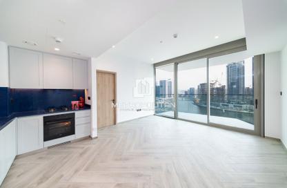 Apartment - 2 - 2 for rent in Peninsula Three - Peninsula - Business Bay - Dubai