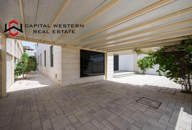 81924414 - Property Image 2