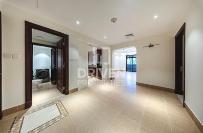 Apartment - 2 Bedrooms - 3 Bathrooms for sale in Zanzebeel 3 - Zanzebeel - Old Town - Downtown Dubai - Dubai