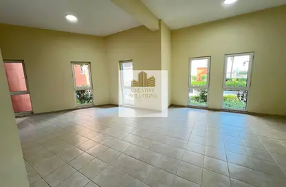 Apartment - 2 Bedrooms - 4 Bathrooms for rent in Building 108 to Building 137 - Contemporary Cluster - Discovery Gardens - Dubai