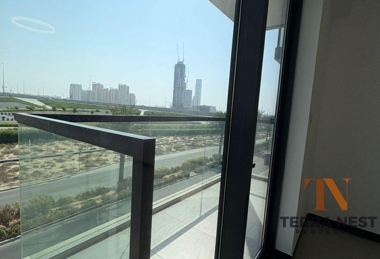 LUXURY LIVING | BIGGER LAYOUT | NEAR TO EXIT photo 10