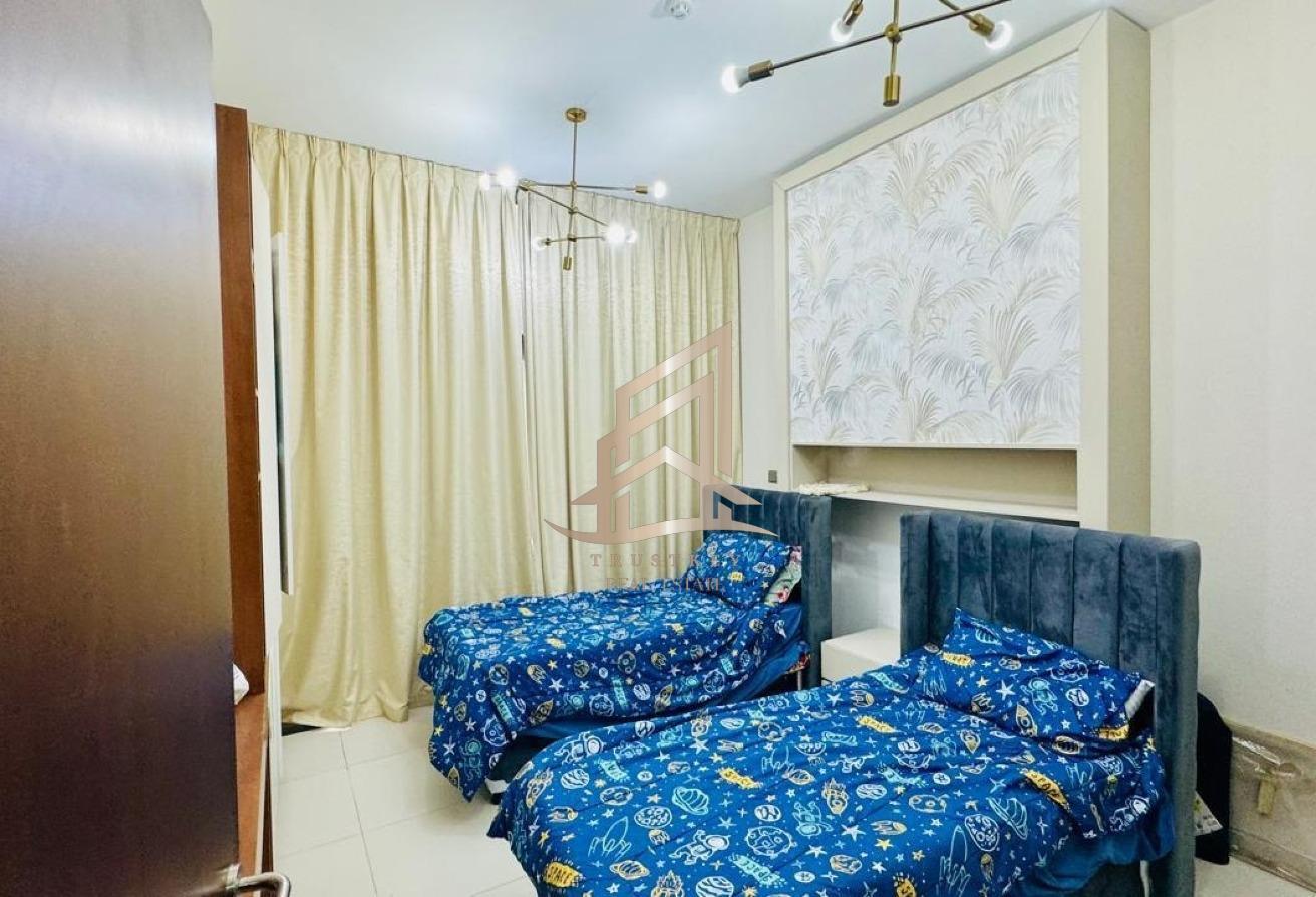 Spacious Layout | Ready to Move | Premium Location photo 14