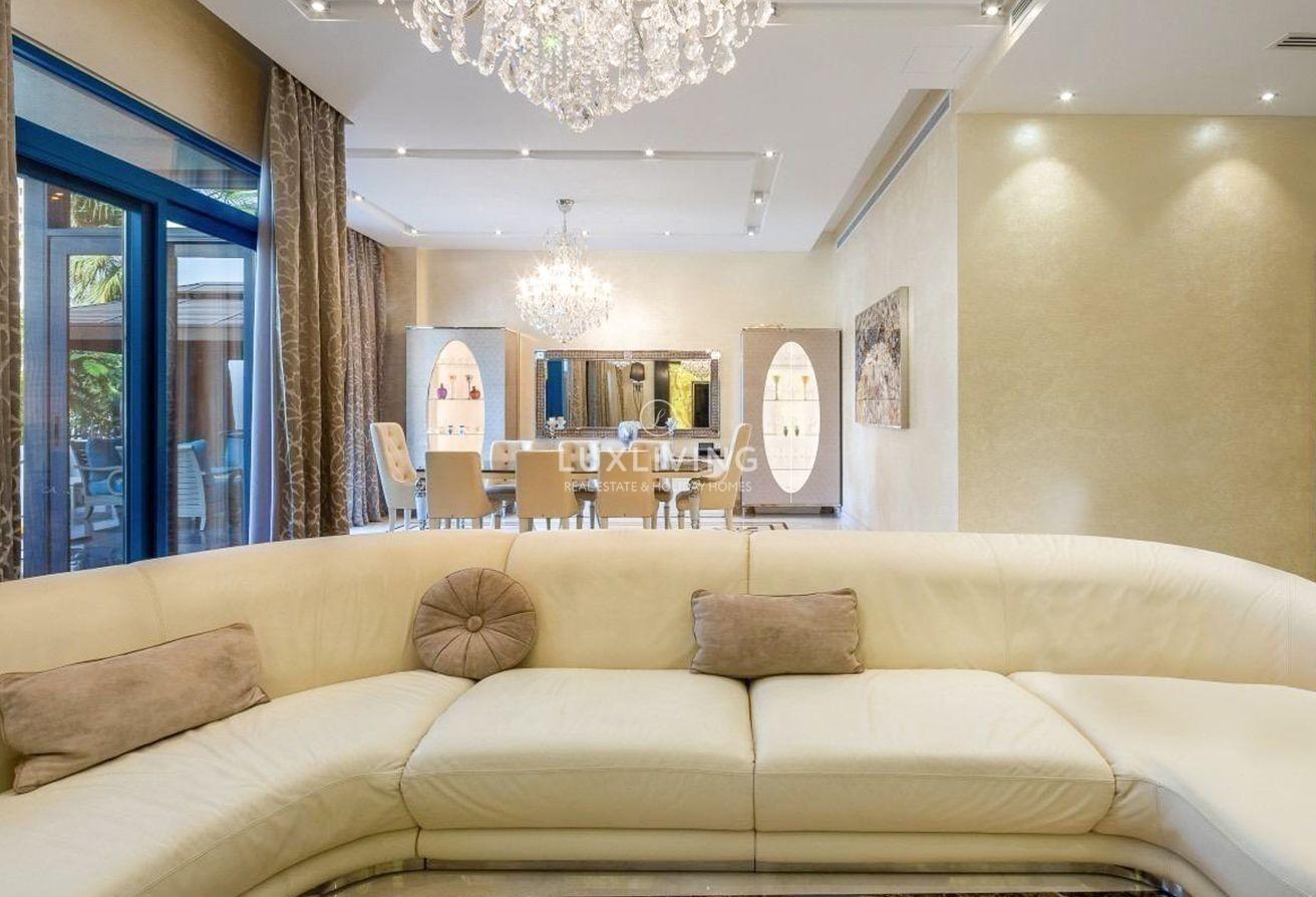 Fully Furnished | Direct Beach Access | Upgraded photo 5