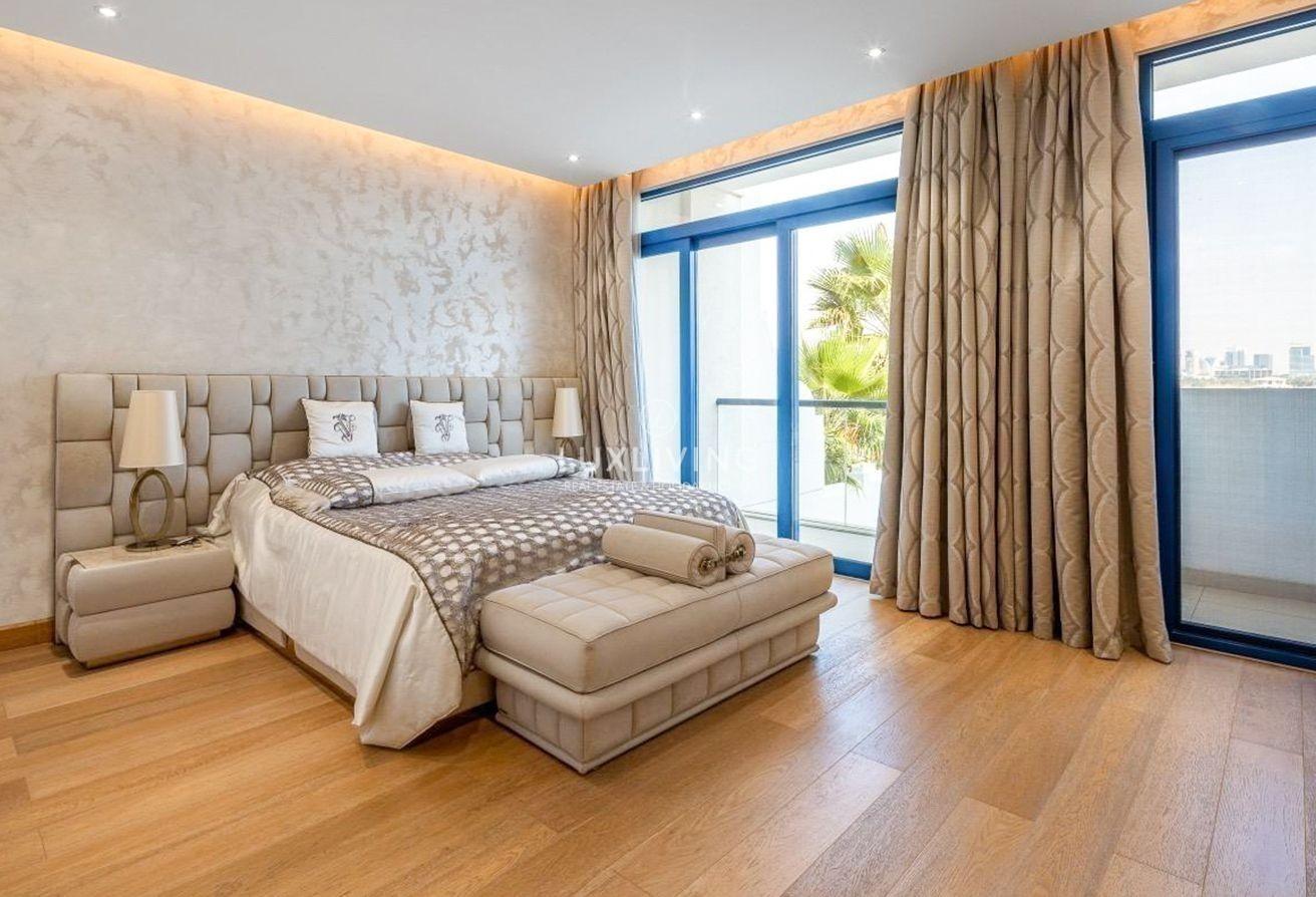 Fully Furnished | Direct Beach Access | Upgraded photo 10