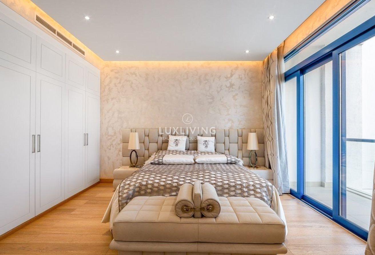 Fully Furnished | Direct Beach Access | Upgraded photo 11