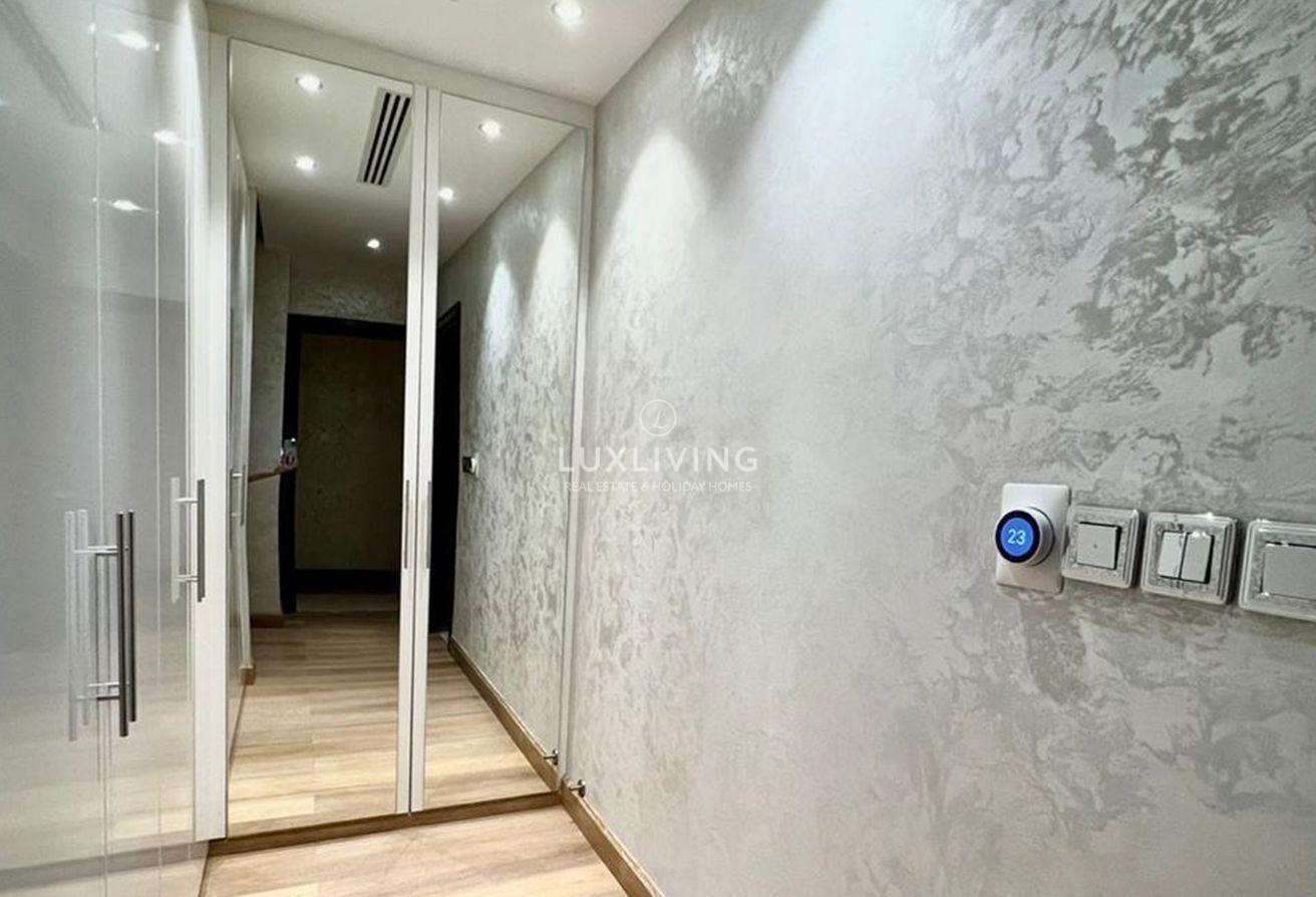 Fully Furnished | Direct Beach Access | Upgraded photo 14