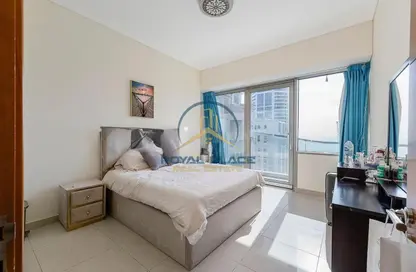 شقة - غرفة نوم - 2 حمامات للايجار في أوشن هايتس - دبي مارينا - دبي