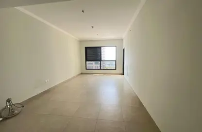 Apartment - 2 Bedrooms - 2 Bathrooms for rent in Al Khan Lagoon Tower - Al Khan Lagoon - Al Khan - Sharjah