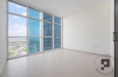 Apartment - 2 - 4 for rent in Al Heera Tower - Al Majaz 1 - Al Majaz - Sharjah