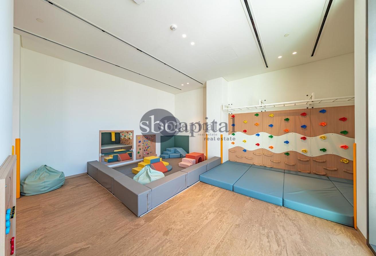 SPACIOUS STUDIO | WATERFRONT LIVING|PRIME LOCATION photo 17