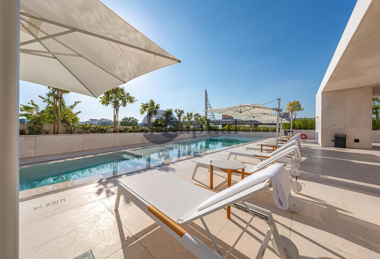 SPACIOUS STUDIO | WATERFRONT LIVING|PRIME LOCATION photo 19