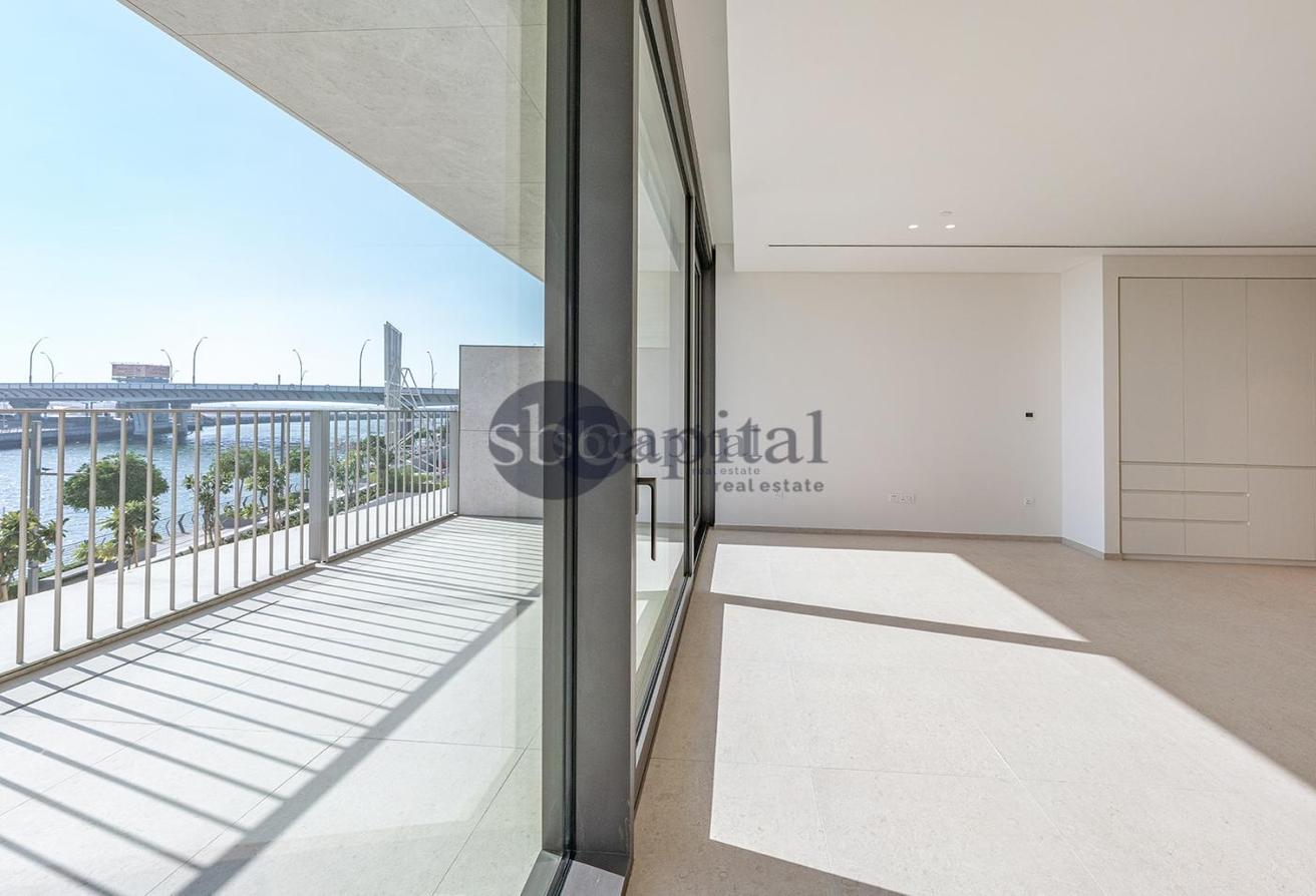 SPACIOUS STUDIO | WATERFRONT LIVING|PRIME LOCATION photo 23