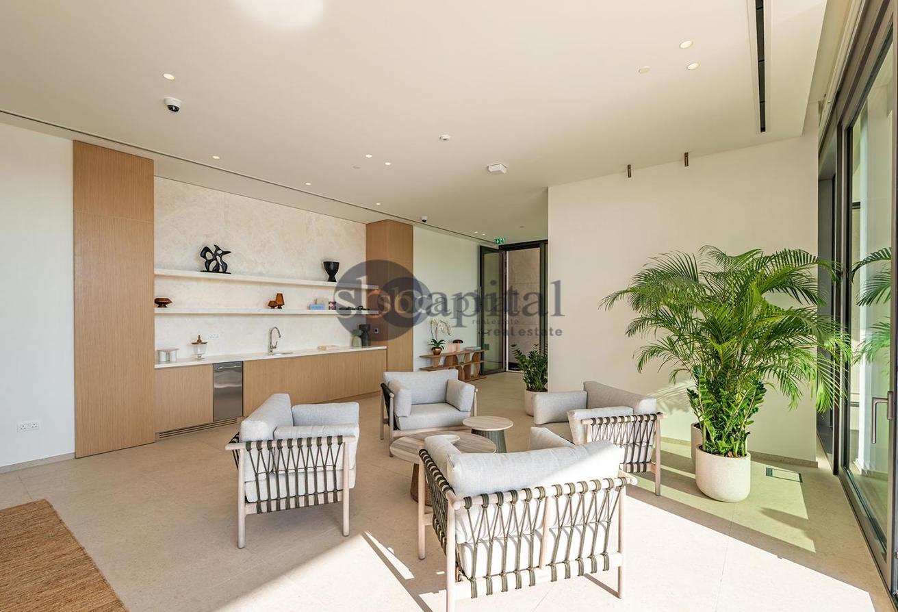 SPACIOUS STUDIO | WATERFRONT LIVING|PRIME LOCATION photo 14