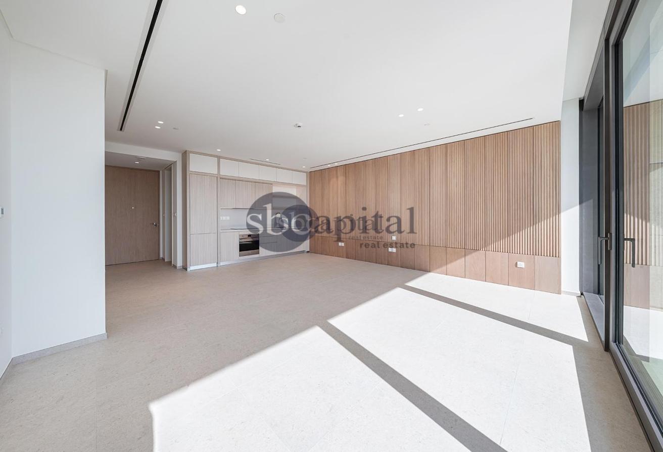 SPACIOUS STUDIO | WATERFRONT LIVING|PRIME LOCATION photo 13