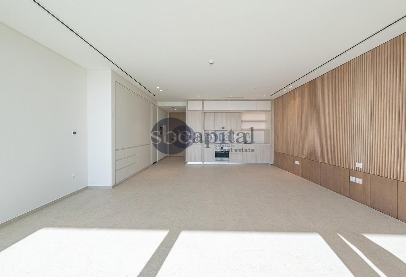 SPACIOUS STUDIO | WATERFRONT LIVING|PRIME LOCATION photo 10