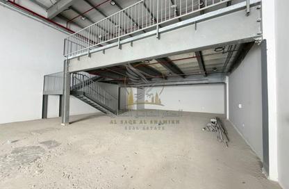 Warehouse - Studio - 2 for rent in Industrial Building 13 - Industrial Area 13 - Sharjah Industrial Area - Sharjah