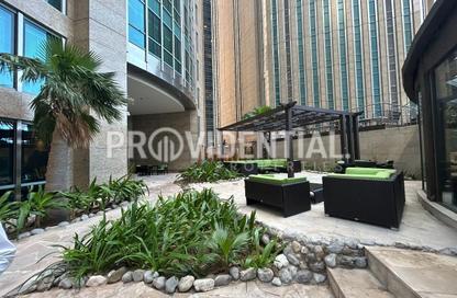 Apartment - 1 Bedroom - 2 Bathrooms for rent in Capital Plaza Tower B - Capital Plaza - Corniche Road - Abu Dhabi