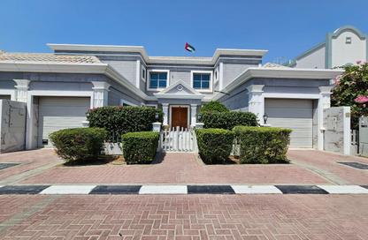 Villa - 4 Bedrooms - 6 Bathrooms for rent in Falcon City of Wonders - Dubai