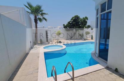 Villa - 5 Bedrooms - 5 Bathrooms for rent in Jumeirah 1 Villas - Jumeirah 1 - Jumeirah - Dubai Villa - 5 Bedrooms - 5 Bathrooms for rent in Jumeirah 1 Villas - Jumeirah 1 - Jumeirah - Dubai