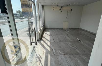 Show Room - Studio - 2 Bathrooms for rent in Industrial Area 4 - Sharjah Industrial Area - Sharjah