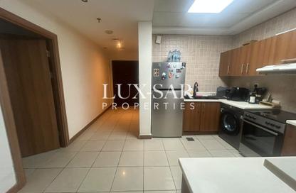 Apartment - 1 - 2 for rent in Sulafa Tower - Dubai Marina - Dubai
