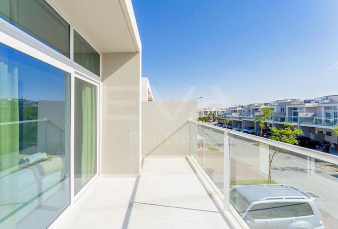 BIG BALCONY | CORNER UNIT | FULLY FURNISHED photo 2