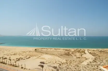 شقة - 2 غرف نوم - 3 حمامات للبيع في رويال بريز 2 - رويال بريز - قرية الحمرا - رأس الخيمة