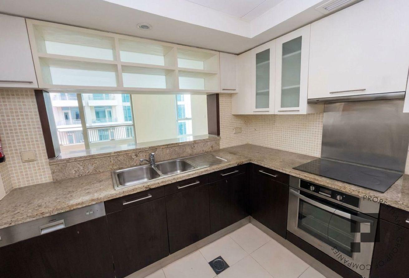 Spacious 1BR | Excellent Layout | Prime Downtown photo 12